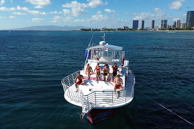 Waikiki, Hawaii: Deluxe Snorkel and Wildlife Cruise - The floating platform activities: where kids (and adults) win