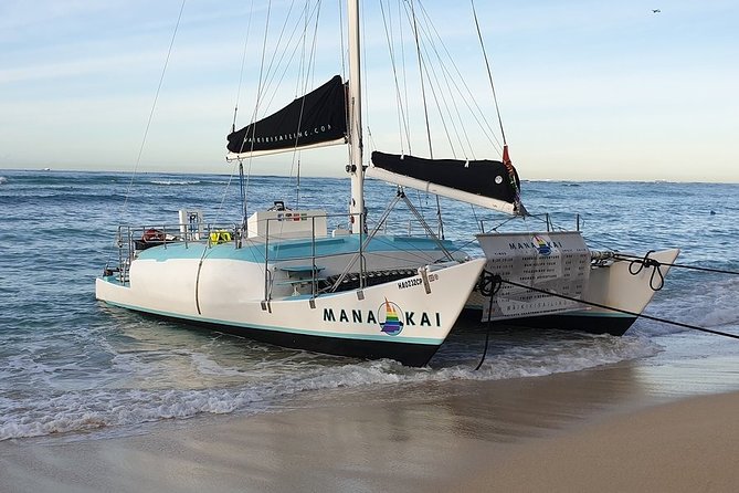 Waikiki Turtle Snorkel and Sail on Hawea Catamaran - The boat ride back with sails up: scenery + wildlife odds